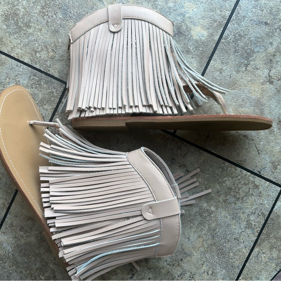 Super cute Fringe sandals! - Picture 7 of 8
